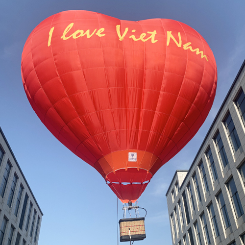 Hot air balloon