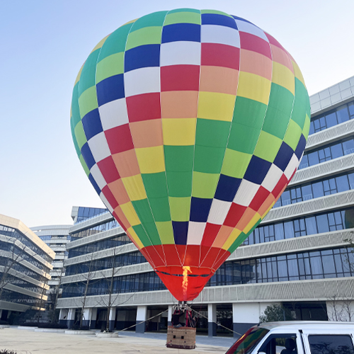 Hot air balloon